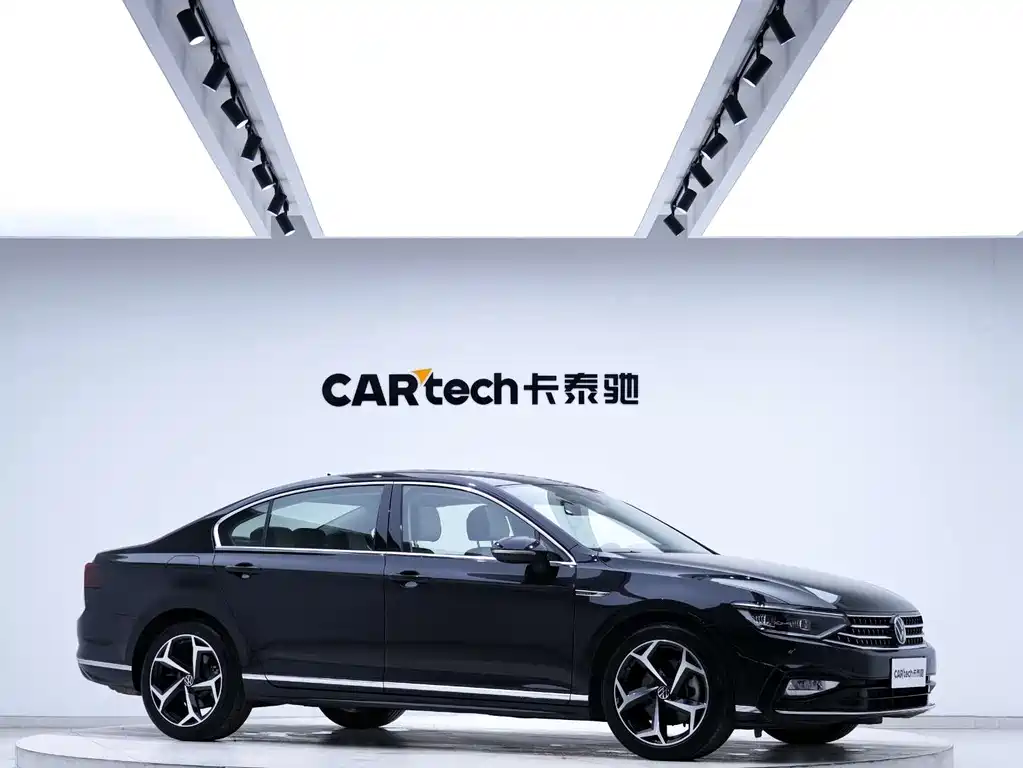 Magotan 2023 2 million commemorative edition 330TSI DSG luxury model купить на сайте DeffCars