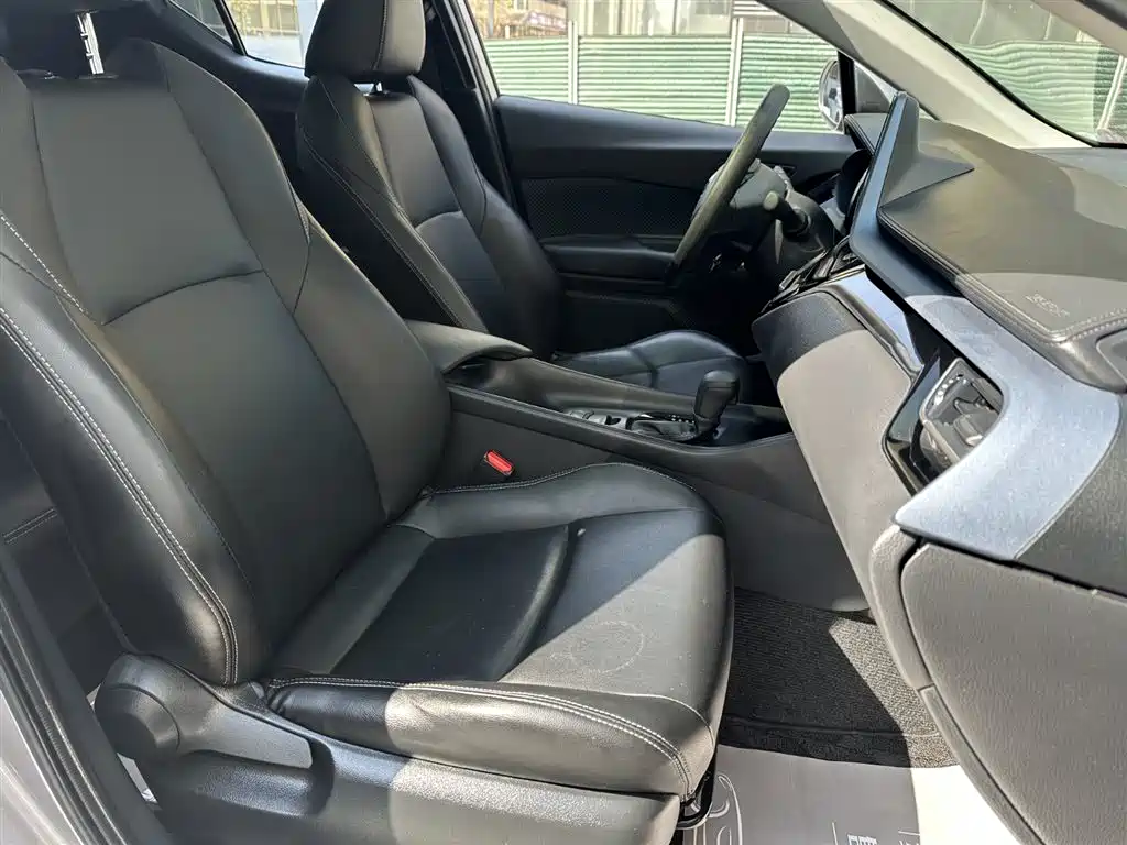 Yize IZOA 2021 2.0L Yixiang Edition купить на сайте DeffCars