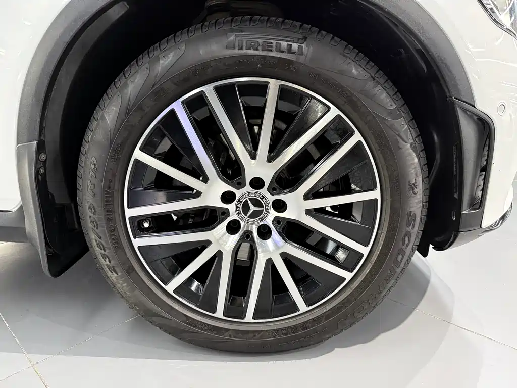 Mercedes-Benz GLC Coupe 2021 GLC 260 4MATIC Coupe SUV купить на сайте DeffCars