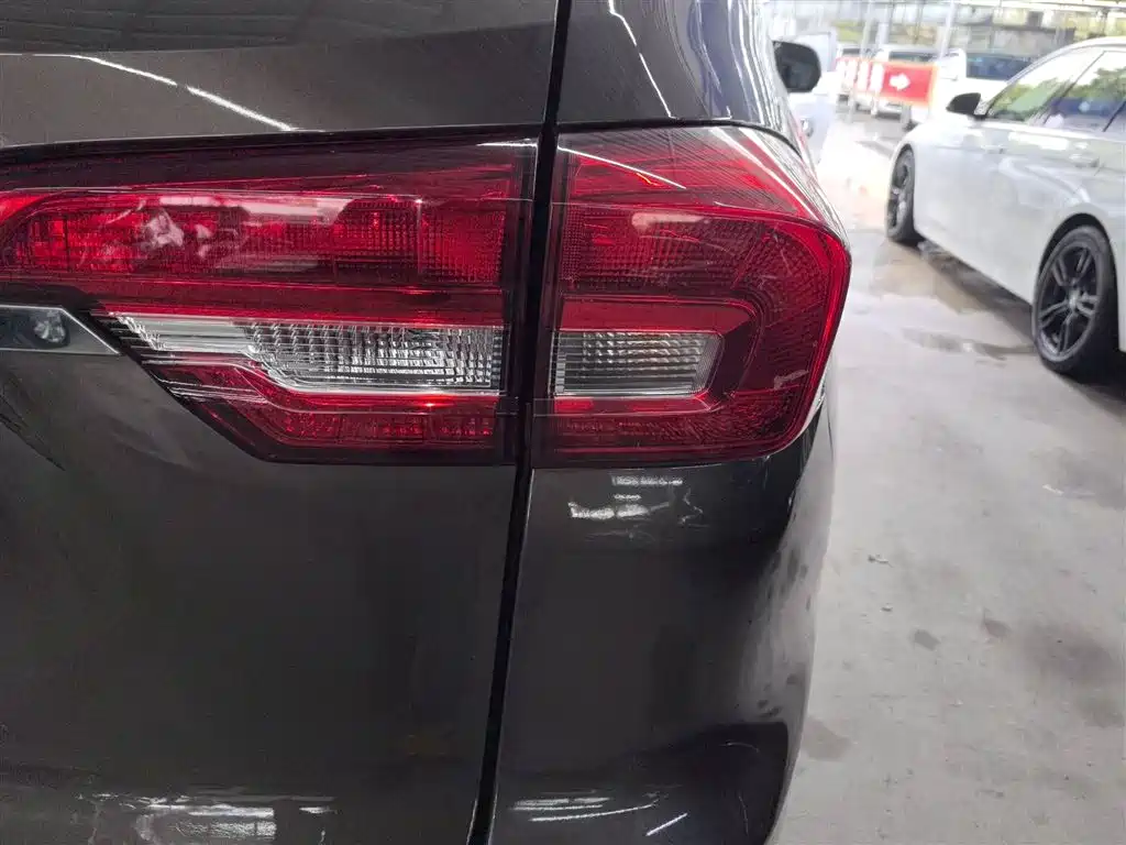 Haval M6 2018 1.5T manual two-wheel drive elite model купить на сайте DeffCars