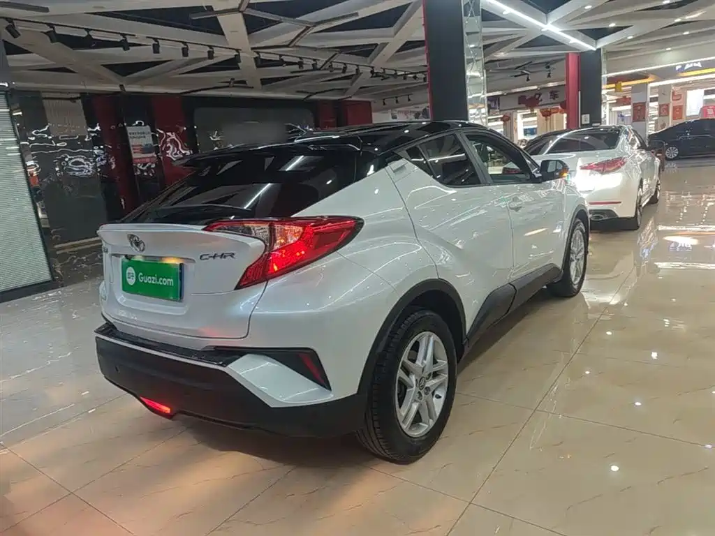 Toyota C-HR 2021 2.0L Comfort Edition купить на сайте DeffCars