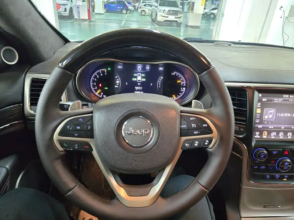 Imported Grand Cherokee 2014 3.0L flagship Zunyue Edition купить на сайте DeffCars