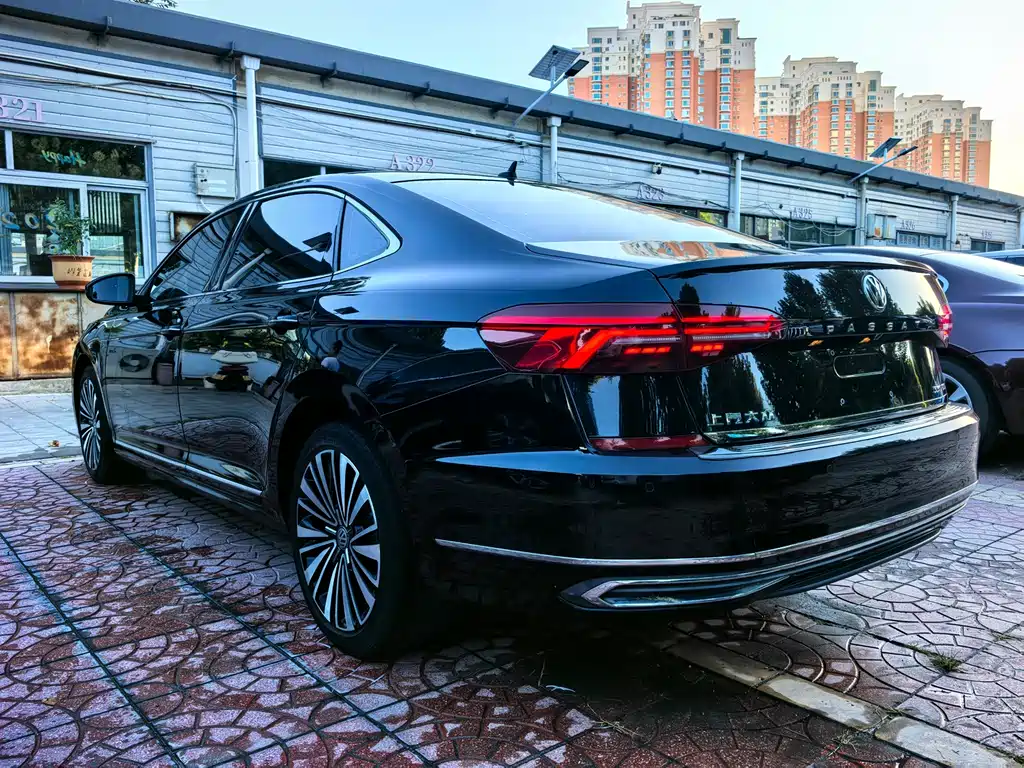 Passat 2019 330TSI Deluxe Edition National VI купить на сайте DeffCars