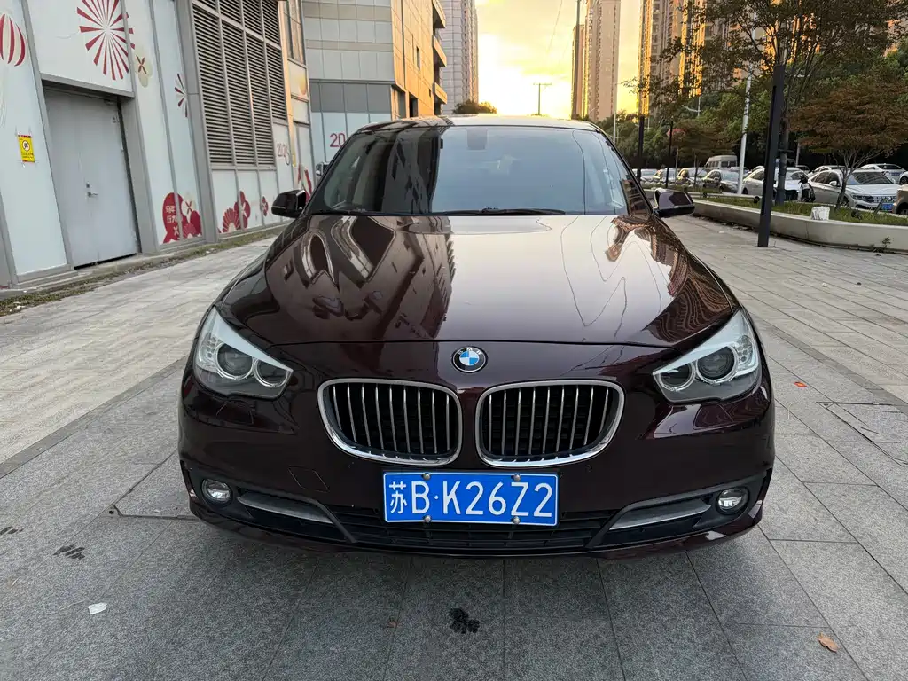 BMW 5 Series GT 2014 535i Leading Model купить на сайте DeffCars