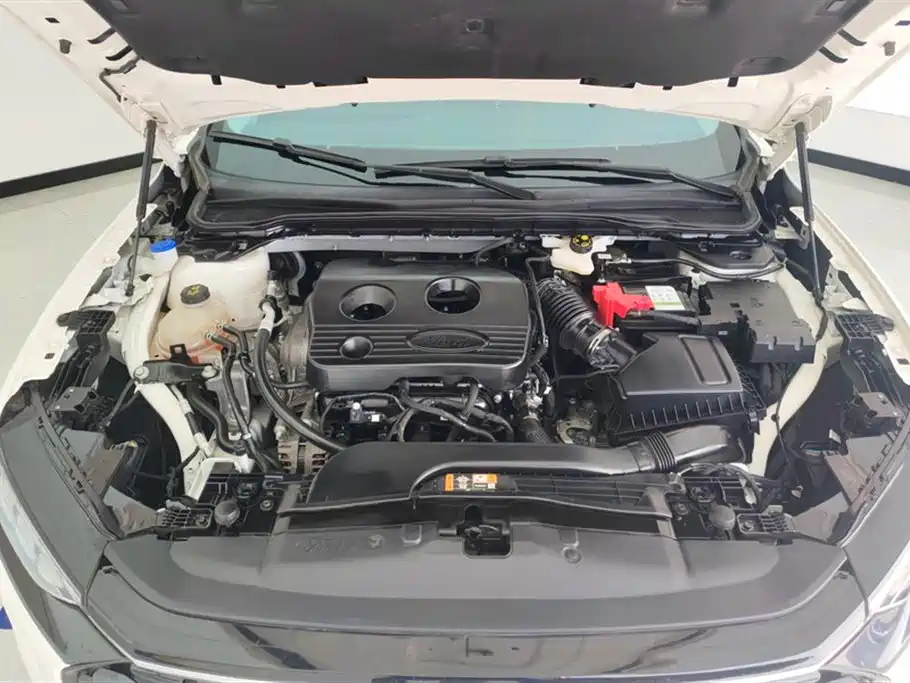 Mondeo 2023 EcoBoost 180 Luxury купить на сайте DeffCars