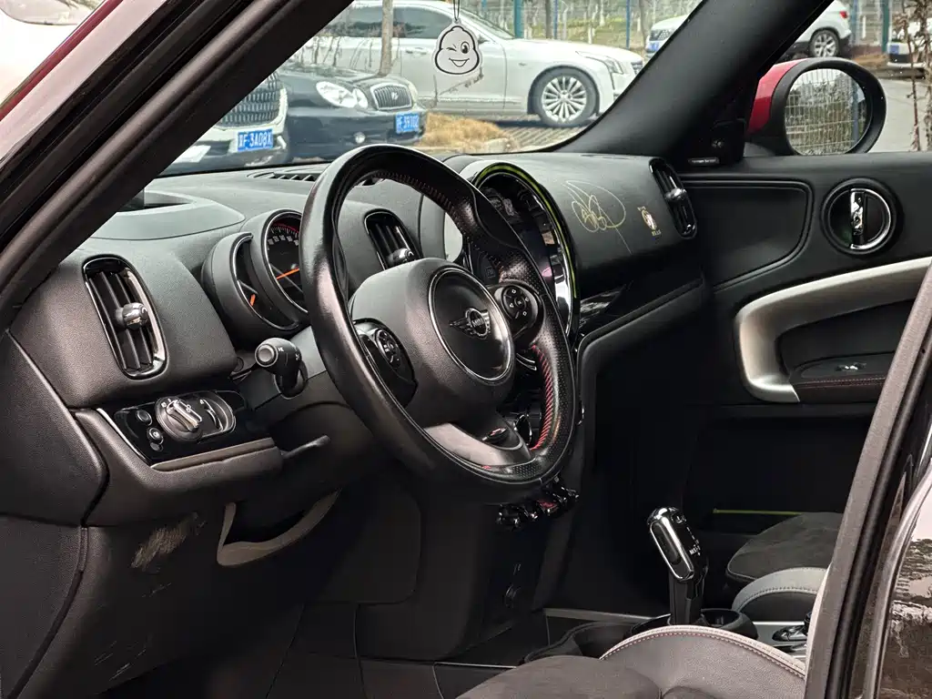 MINI JCW COUNTRYMAN 2021 2.0T JOHN COOPER WORKS A купить на сайте DeffCars