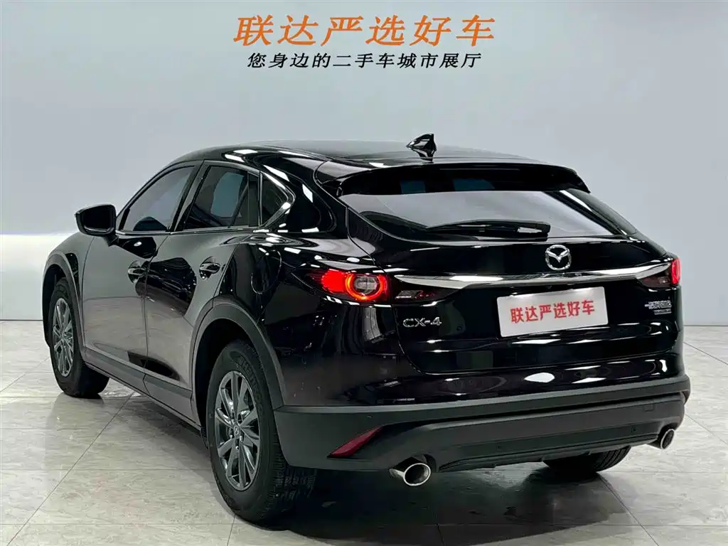 Mazda CX-4 2021 2.0L automatic two-wheel drive Blue Sky Vitality Edition купить на сайте DeffCars