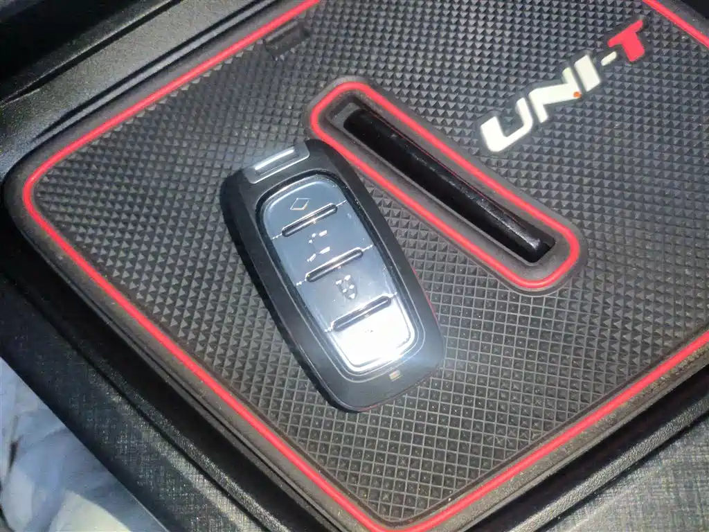 Changan UNI-T 2022 1.5T premium model купить на сайте DeffCars