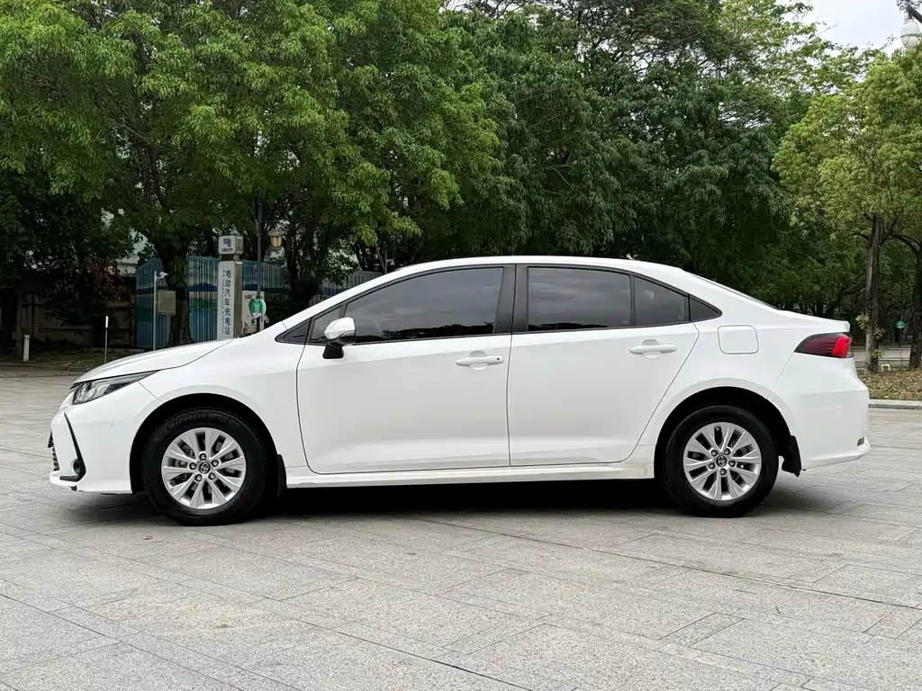Corolla 2021 1.2T S-CVT Pioneer Edition купить на сайте DeffCars