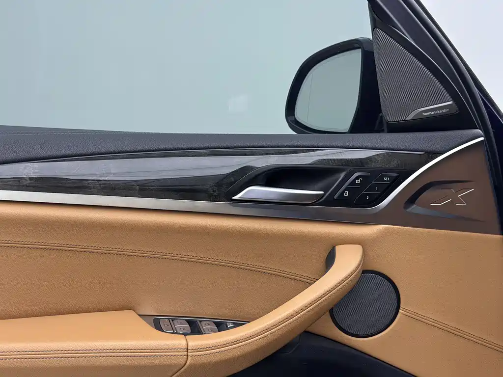 BMW X3 2019 xDrive30i leading M sports package купить на сайте DeffCars
