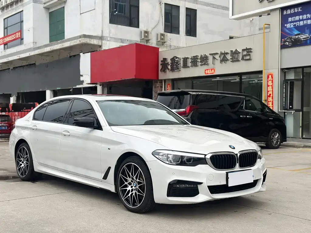 BMW 5 Series 2019 530Li Leading M Sports Package купить на сайте DeffCars