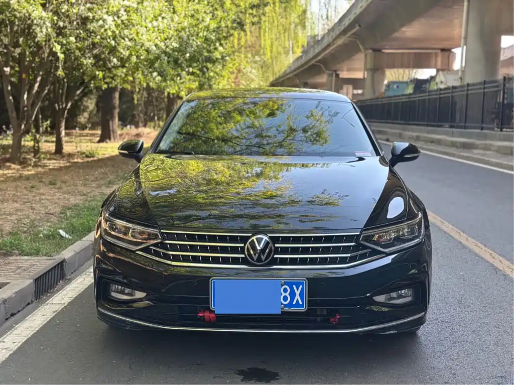 Magotan 2023 2 million commemorative edition 330TSI DSG leading model купить на сайте DeffCars