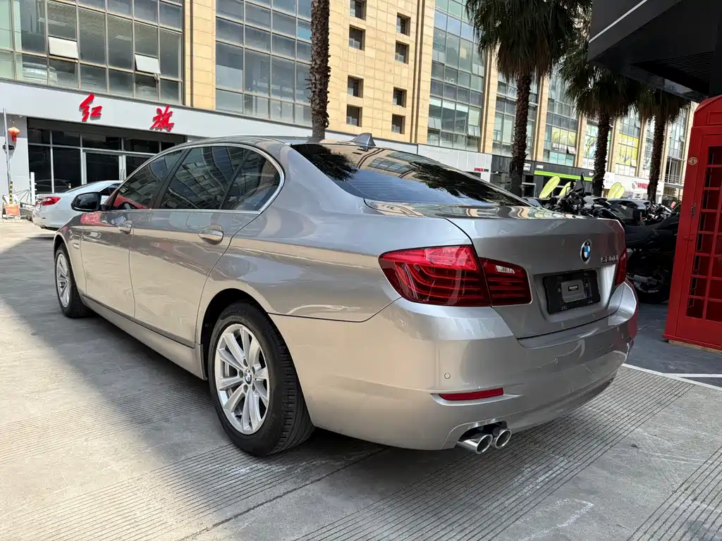 BMW 5 Series 2017 525Li Leading купить на сайте DeffCars