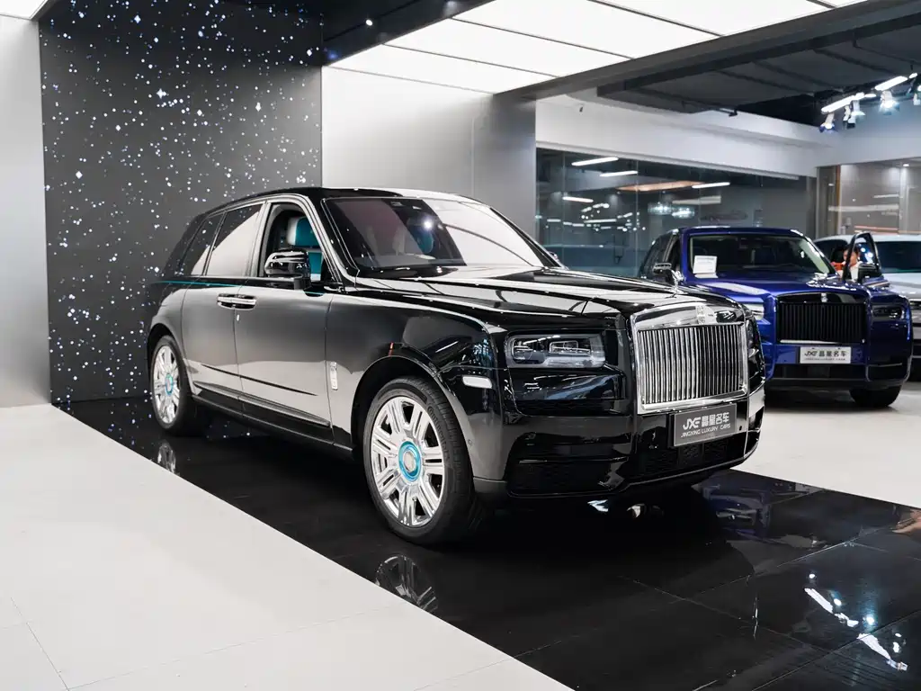 Cullinan 2018 five-seater version купить на сайте DeffCars