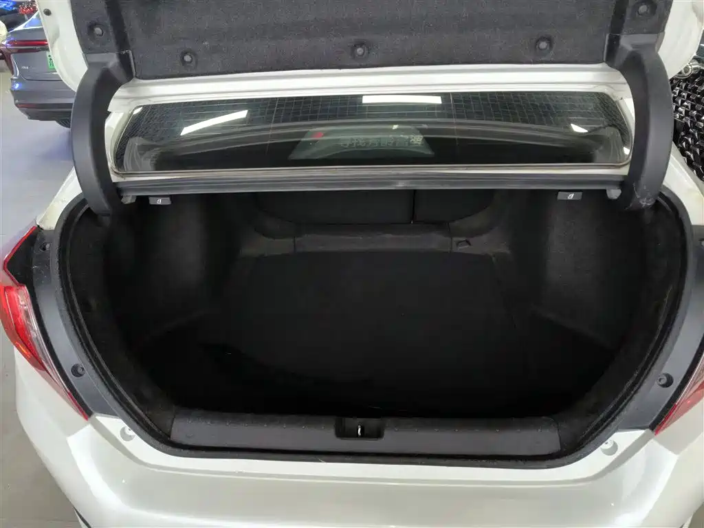 Civic 2019 220TURBO CVT Dynamic Edition National VI купить на сайте DeffCars