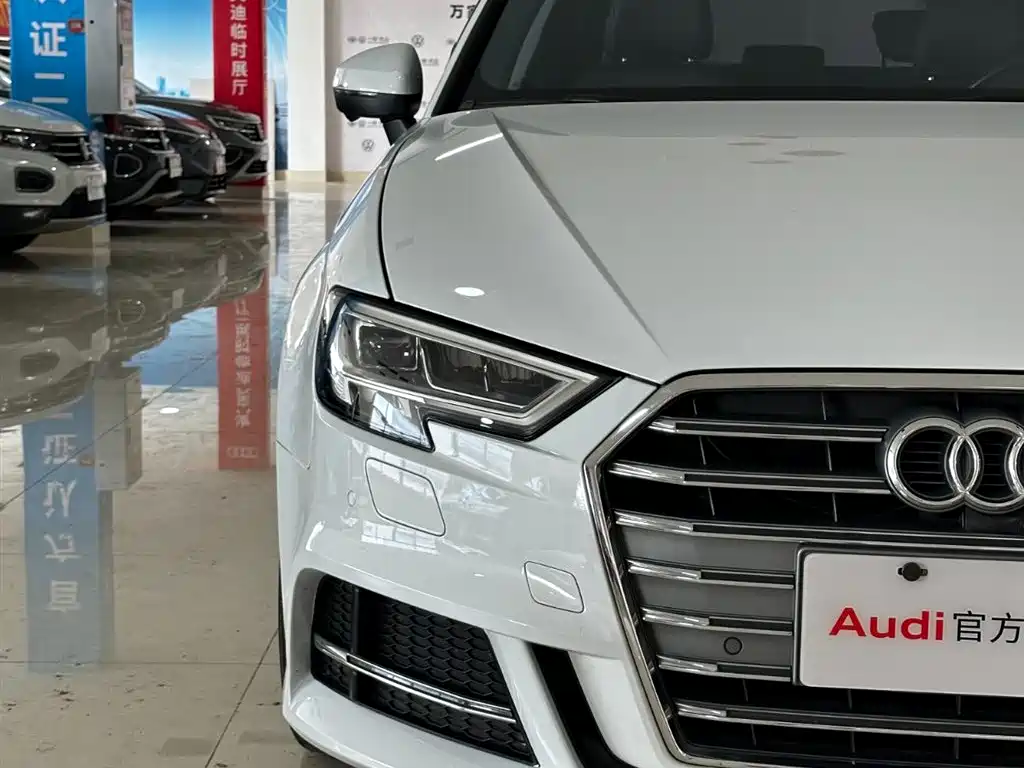 Audi A3 2020 Sportback 35 TFSI Fashion Type National VI купить на сайте DeffCars