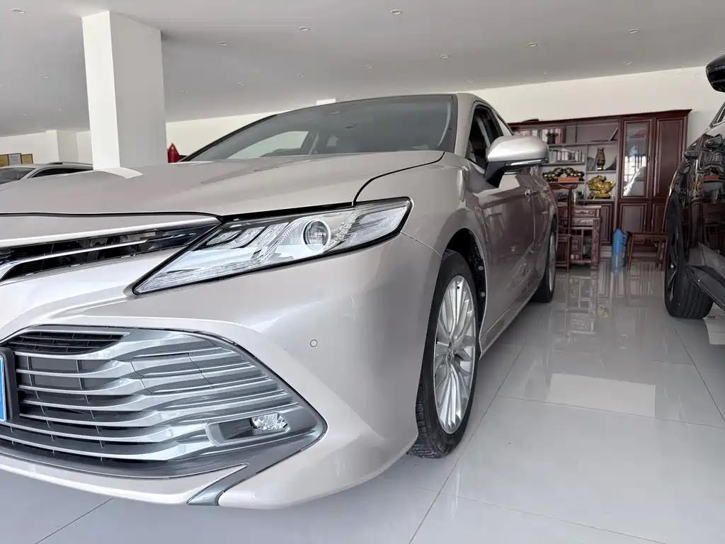 Camry 2019 facelift 2.5G Deluxe Edition купить на сайте DeffCars
