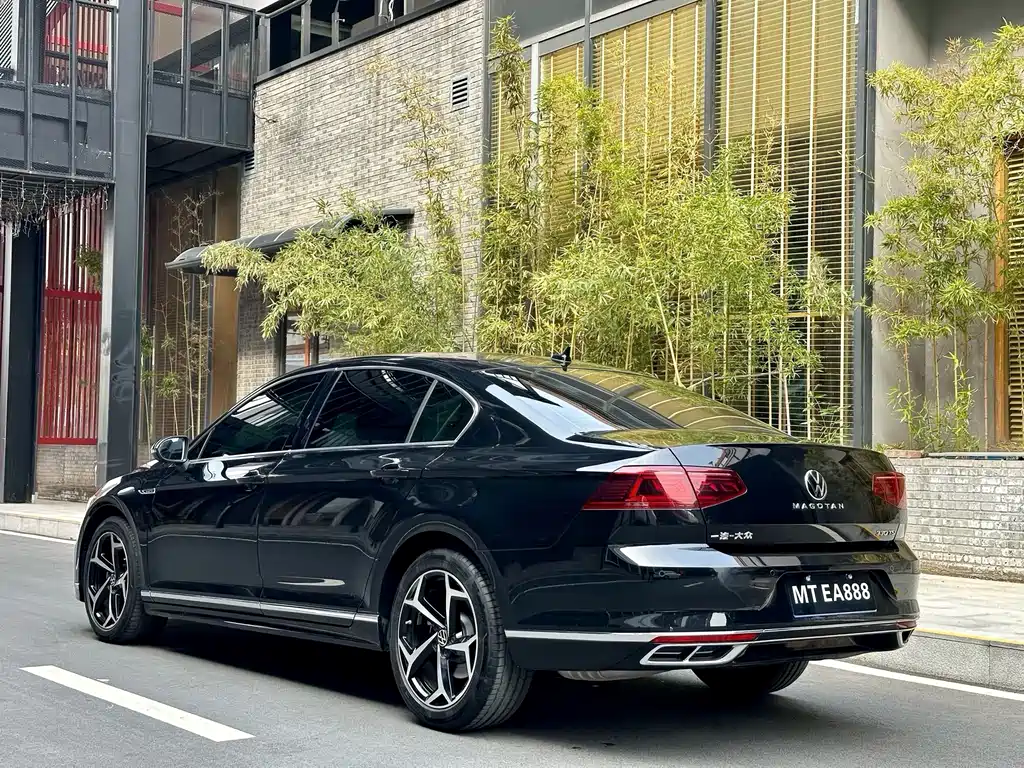 Magotan 2023 2 million commemorative edition 330TSI DSG luxury model купить на сайте DeffCars