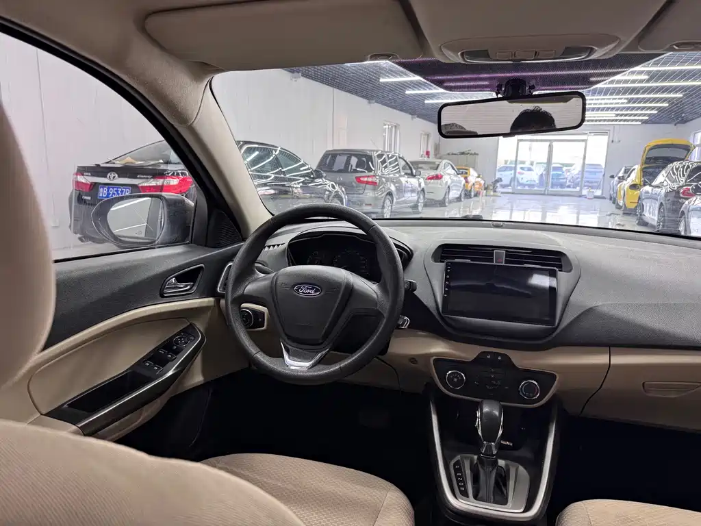 Escort 2017 1.5L automatic comfort model купить на сайте DeffCars