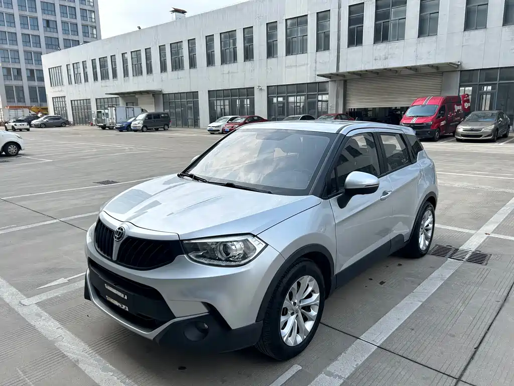 Zhonghua V3 2016 1.5L automatic comfort type купить на сайте DeffCars