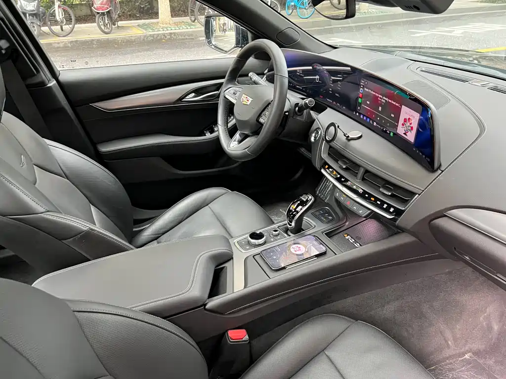 Cadillac CT5 2024 28T Luxury Pro купить на сайте DeffCars
