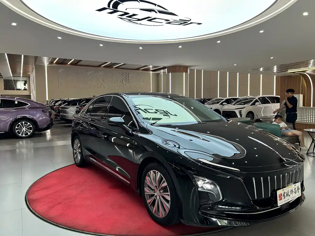 Hongqi E-QM5 2023 model 620km PLUS купить на сайте DeffCars