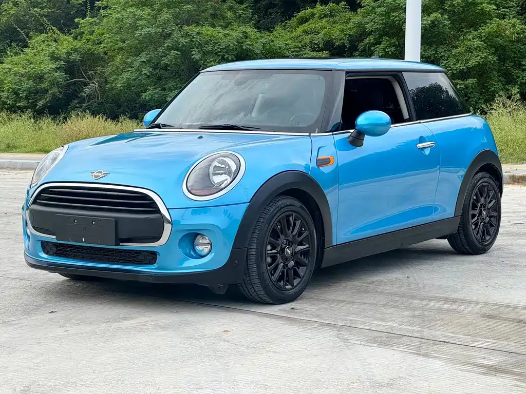MINI 2018 1.5T ONE PLUS купить на сайте DeffCars