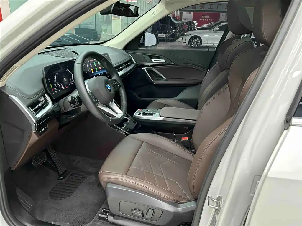 BMW X1 2023 sDrive20Li X Design Package купить на сайте DeffCars