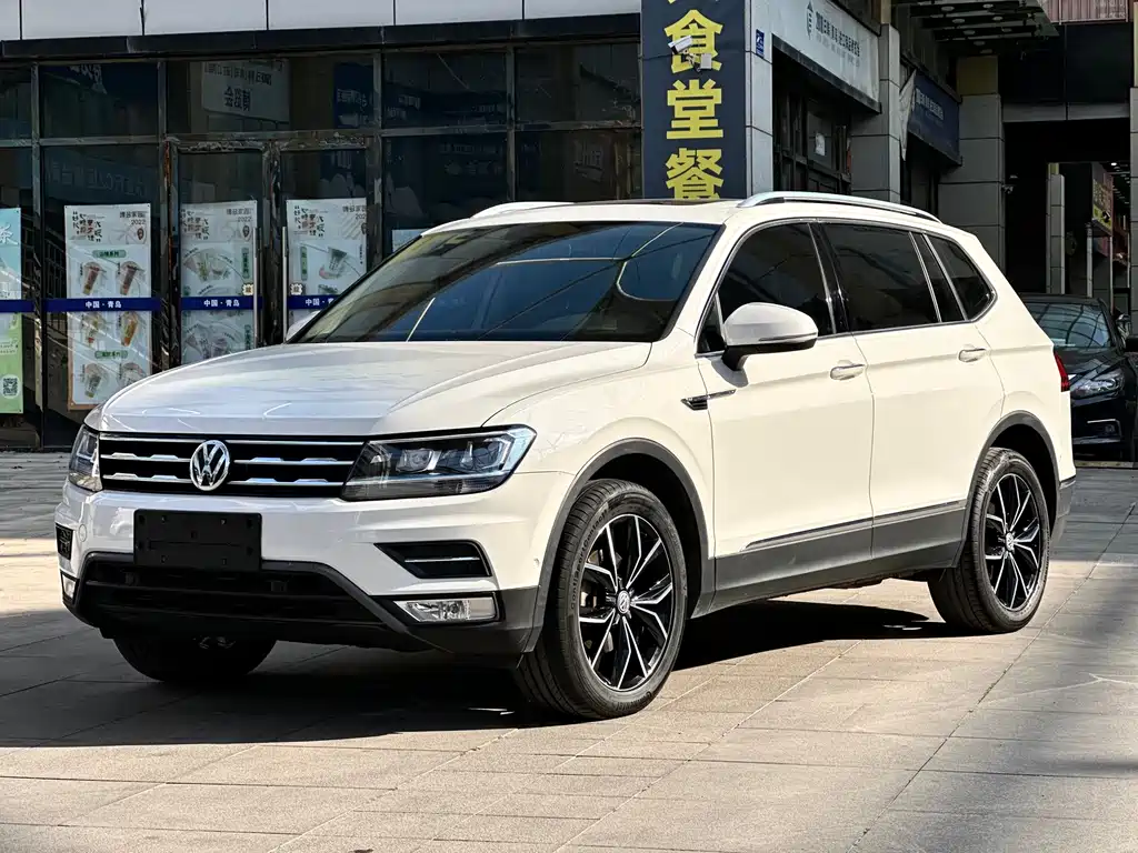 Tiguan L 2019 330TSI automatic two-wheel drive smart luxury version National VI купить на сайте DeffCars