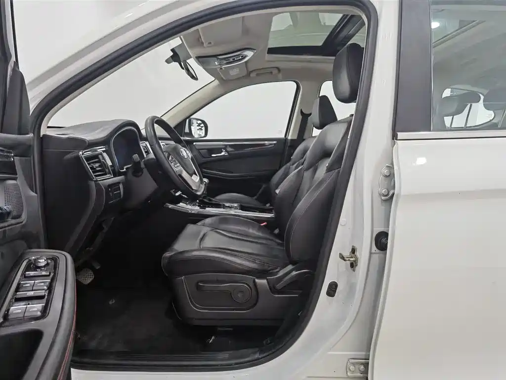 SWM G05 2019 1.5T automatic luxury model купить на сайте DeffCars