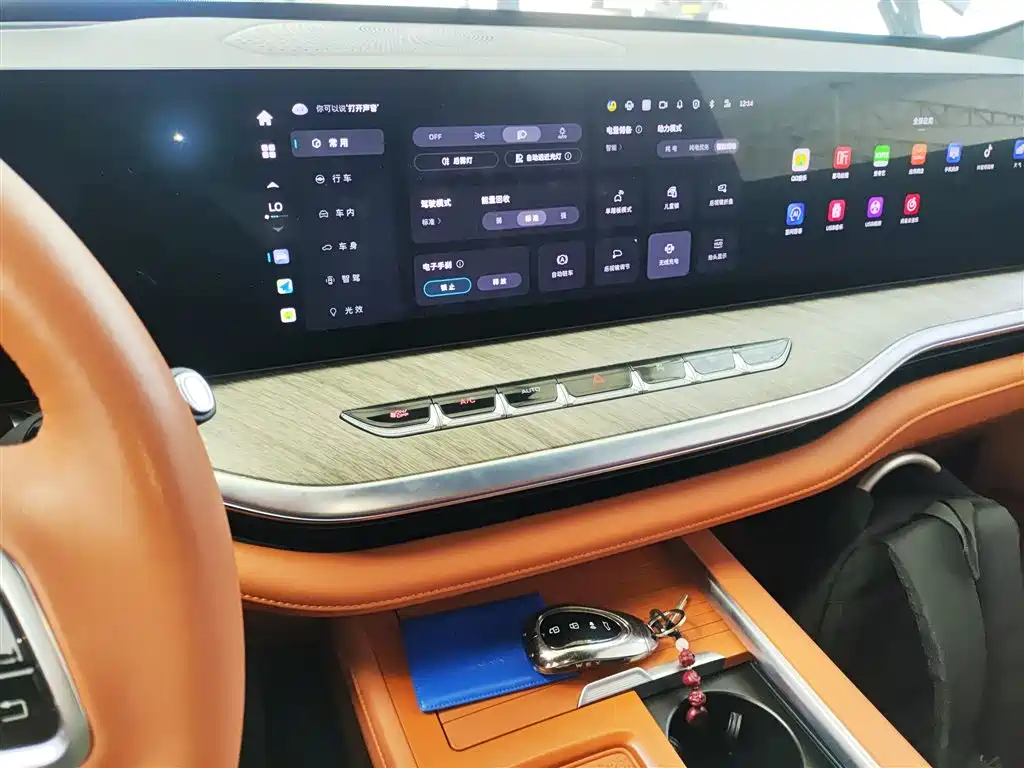 Wei brand Lanshan 2023 four-wheel drive ultra-long range version купить на сайте DeffCars