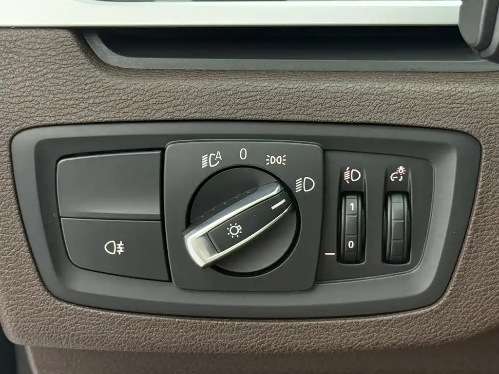 BMW X1 2022 sDrive20Li Fashion Model купить на сайте DeffCars
