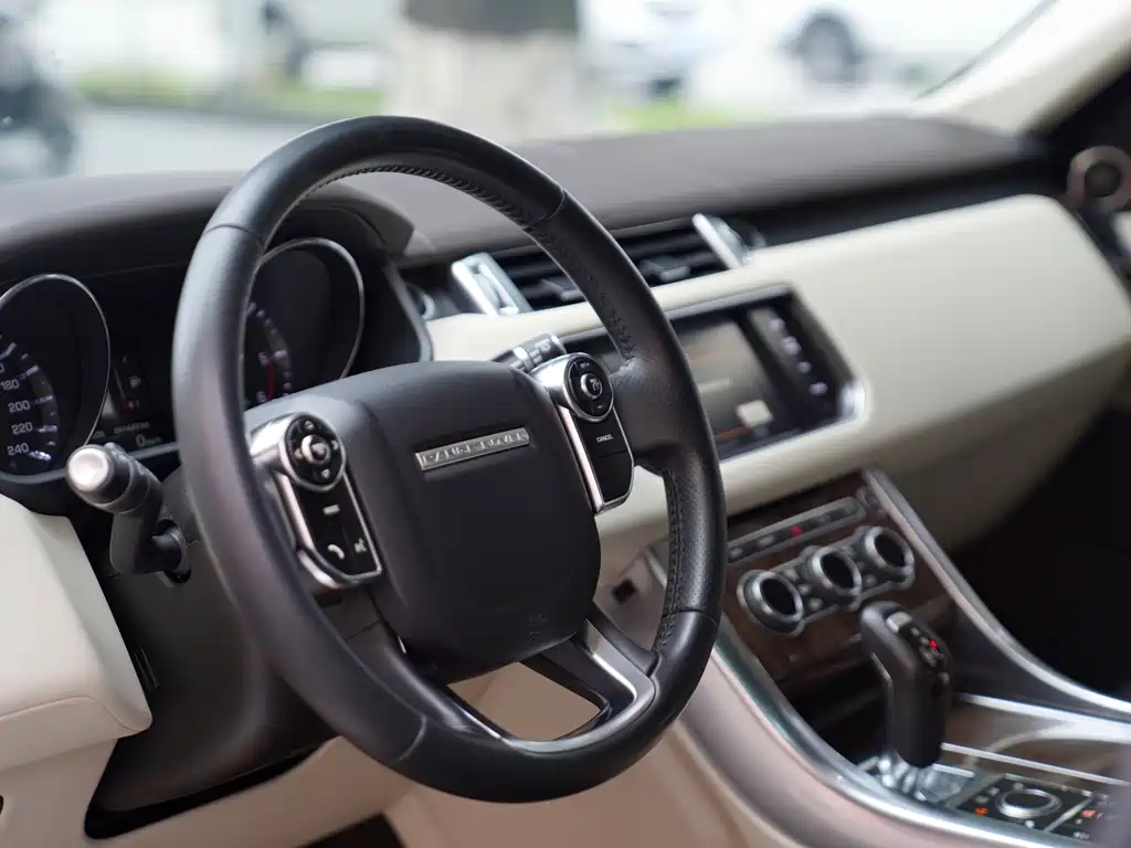 Range Rover Sport 2015 3.0 SDV6 HSE купить на сайте DeffCars