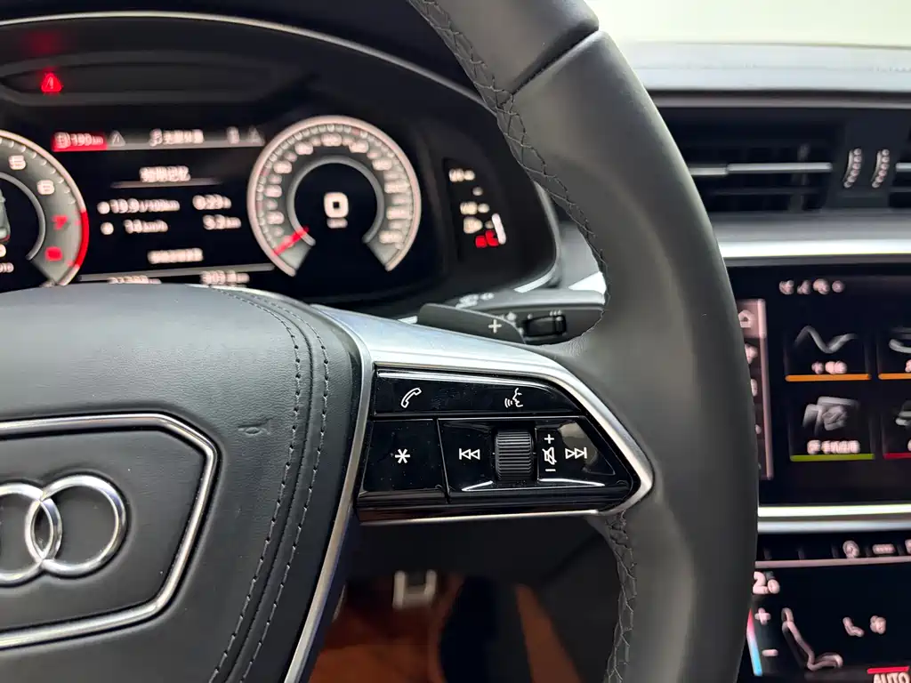 Audi A6L 2025 45 TFSI quattro premium dynamic model купить на сайте DeffCars