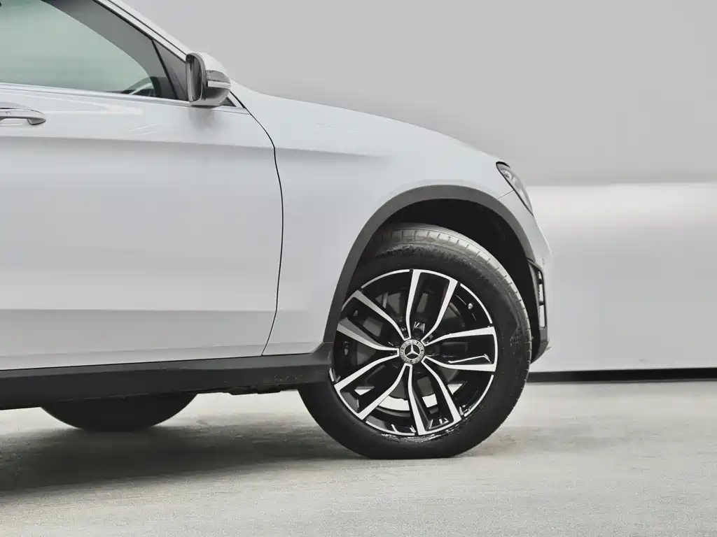 Mercedes-Benz GLC 2022 facelift 2 GLC 260 L 4MATIC luxury model купить на сайте DeffCars