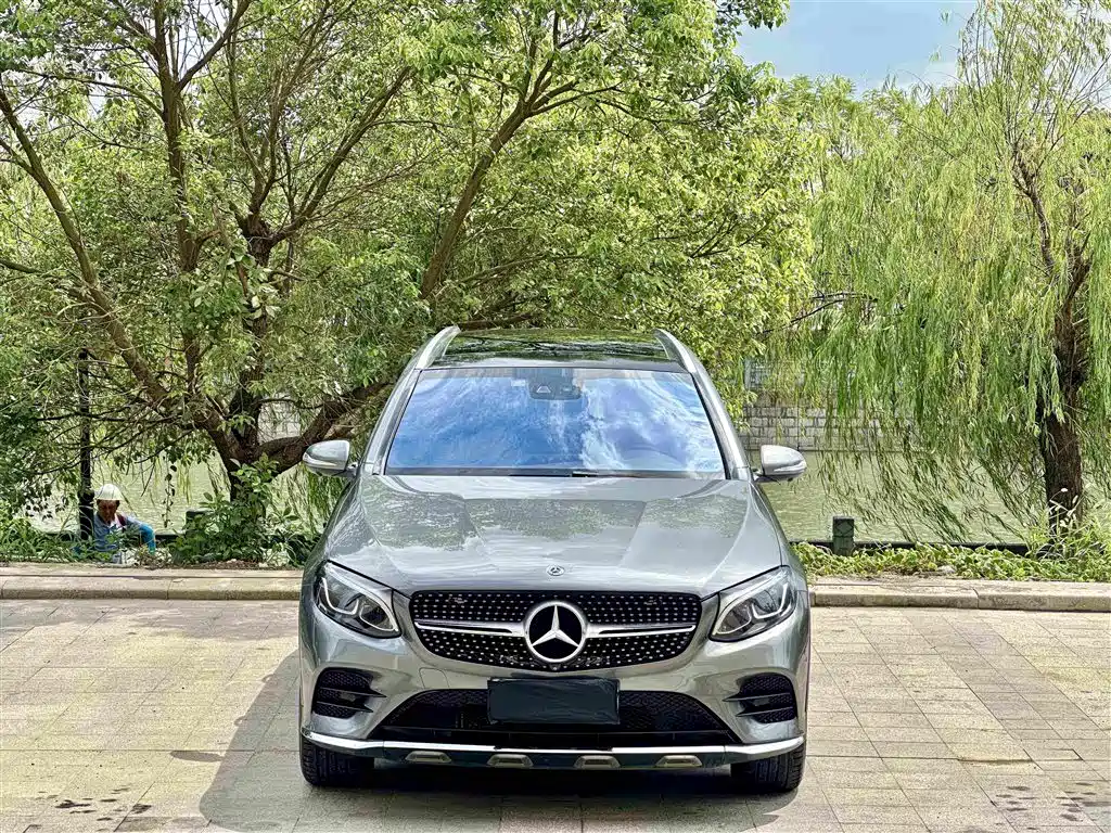 Mercedes GLC 2018 260 4MATIC Luxury Edition купить на сайте DeffCars
