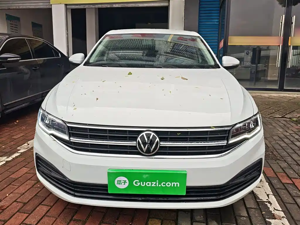 Bora 2021 1.5L manual fashion smart connected version купить на сайте DeffCars