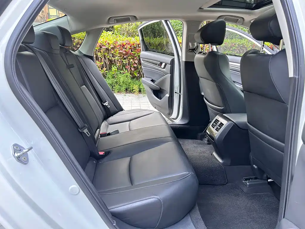 Accord 2018 Sharp Hybrid 2.0L Sharp Collar Edition National VI купить на сайте DeffCars