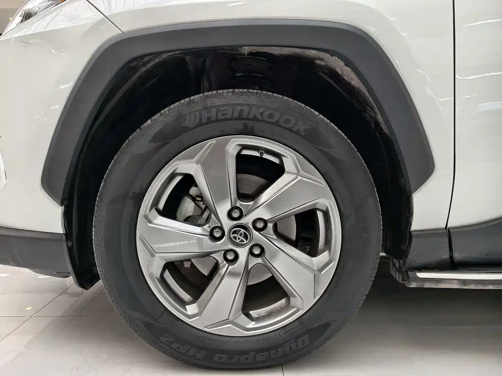 RAV4 Rongfang 2021 2.0L CVT four-wheel drive fashion version купить на сайте DeffCars