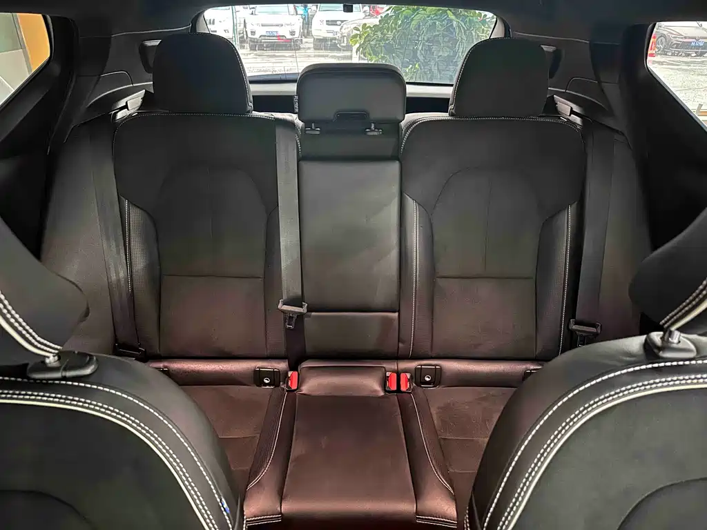 Volvo XC40 2021 T4 four-wheel drive Zhiyuan Sport Edition купить на сайте DeffCars