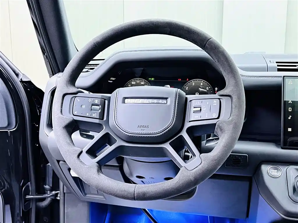 Land Rover Defender 2024 110 5.0T V8 купить на сайте DeffCars