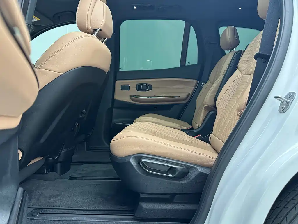 NIO ES8 2020 580KM six-seater version купить на сайте DeffCars