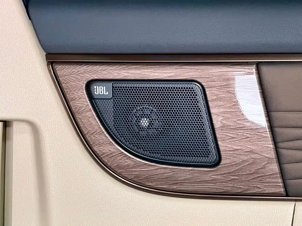 Alfa 2025 Shuangqing 2.5L Premium Gold Edition купить на сайте DeffCars