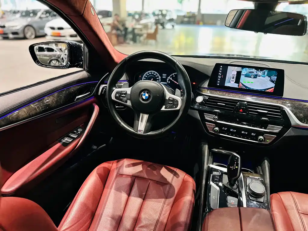 BMW 5 Series 2019 530Li Leading M Sports Package купить на сайте DeffCars