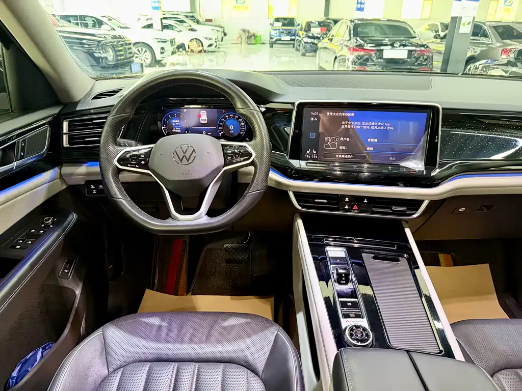 Touron 2021 380TSI four-wheel drive luxury version купить на сайте DeffCars