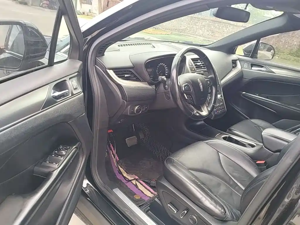 Lincoln MKC 2014 2.0T 2WD Zunya Edition купить на сайте DeffCars