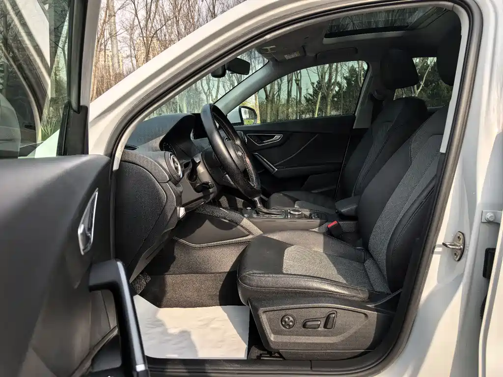 Audi Q2L 2021 35 TFSI fashionable and elegant купить на сайте DeffCars