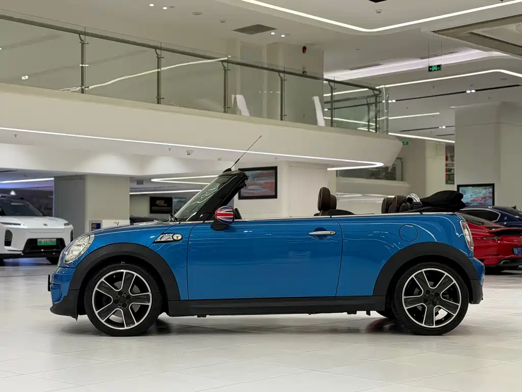 Mini 2011 1.6T Cooper S Cabrio купить на сайте DeffCars