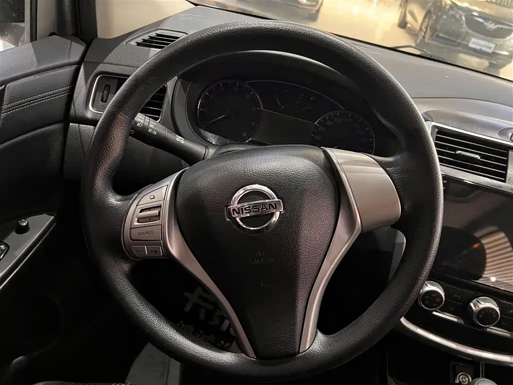 Tiida 2016 1.6L CVT cool version купить на сайте DeffCars
