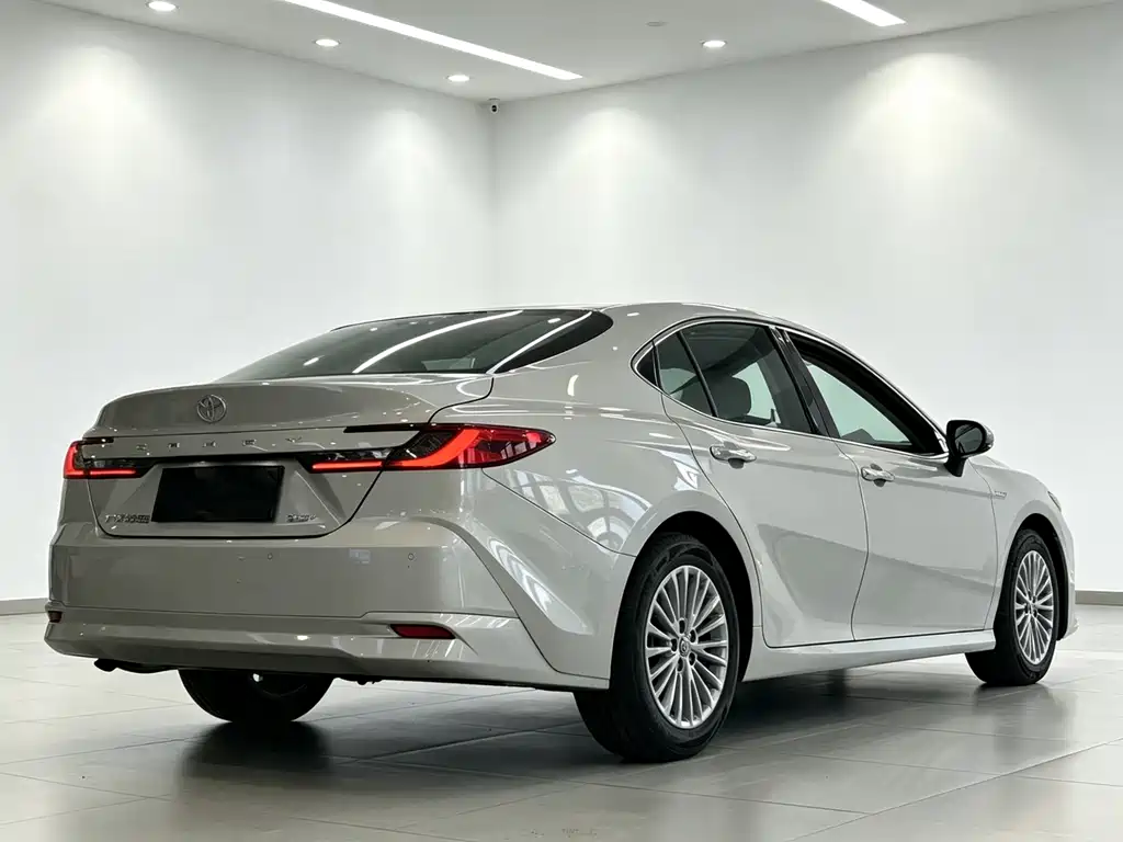Camry 2024 Shuangqing 2.0HGVP Deluxe Edition купить на сайте DeffCars